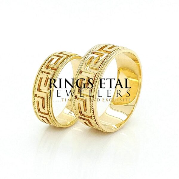 Greek key wedding bands in 18 karats Italian gold